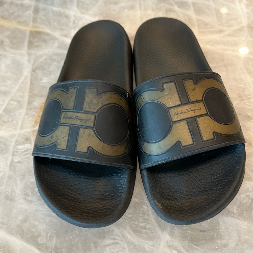 Rubber slides